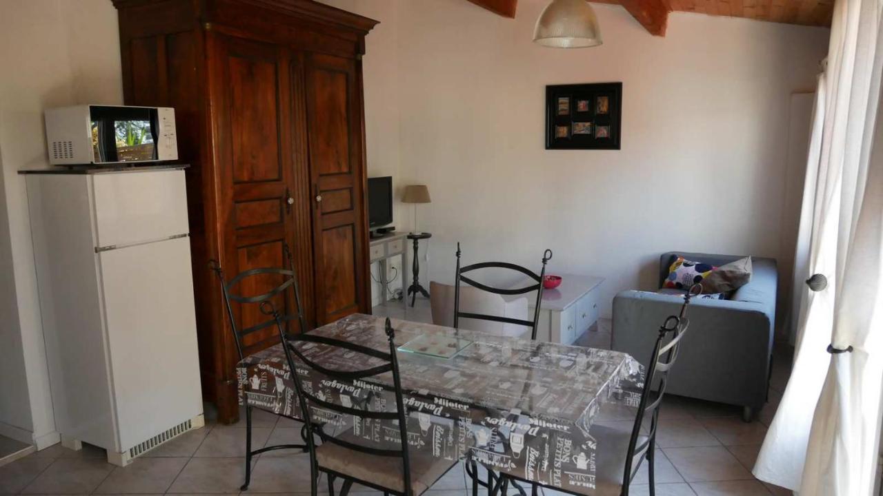 Mas Maurane - Les Lavandes Aux Portes D'Arles Apartment Tarascon Exterior photo